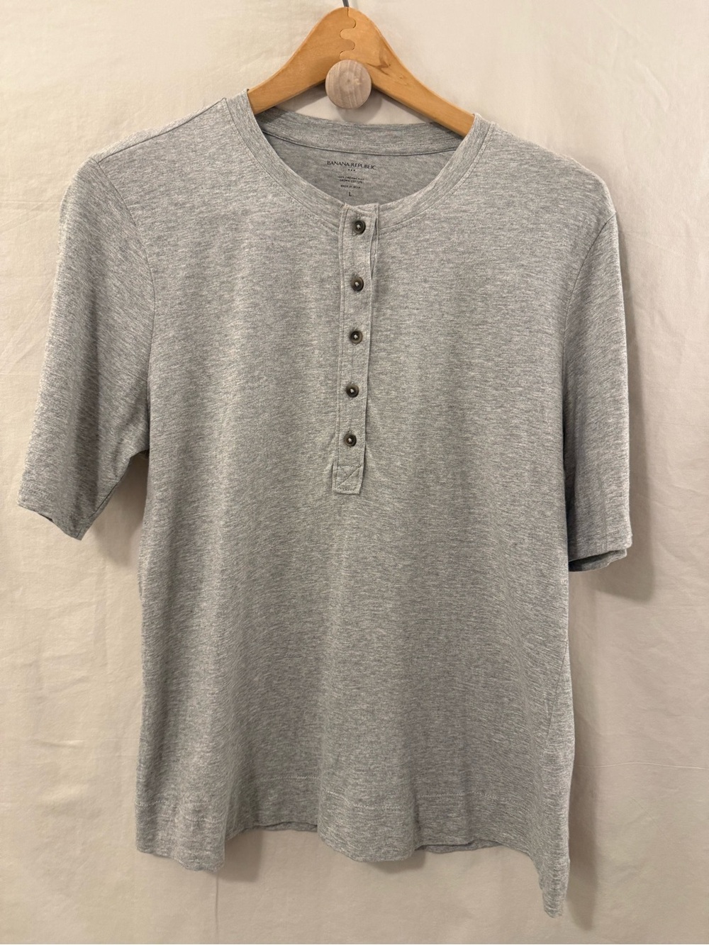 Banana Republic Heather Gray Short-Sleeve Henley